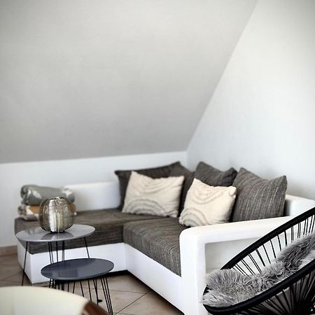 Ferienwohnung Blumenfeld ゲンゲンバッハ エクステリア 写真